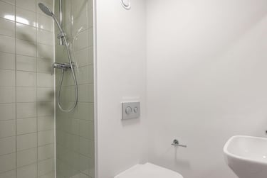 1 bed studio, Boston Manor Road, Isleworth, London, TW89QW - Image 1